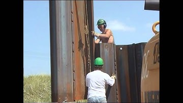 Liebherr LRB Application - Use of Impact hammer on sheets LRB155