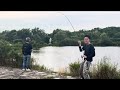 【驚愕】釣り人の隣でありえへんヤツ釣ってみた。