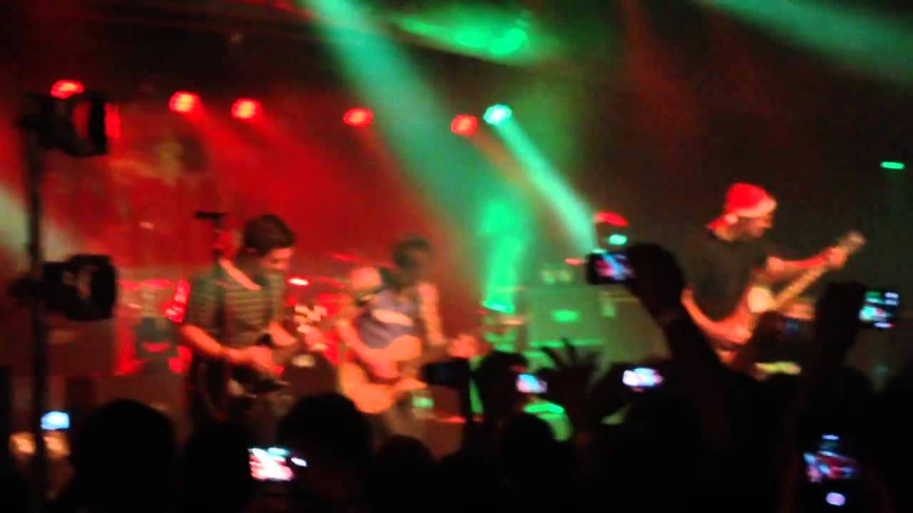 August Burns Red - Carol of the Bells ft. Mike Poulin LIVE