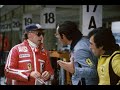 Niki Lauda e Mauro Forghieri discutono sulle ali della Ferrari 312 T2  - Libere di Monaco 1977