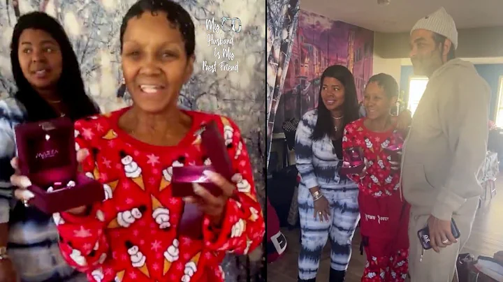 Jim Jones & Wife Chrissy Has Mom Nancy Holding Bac...