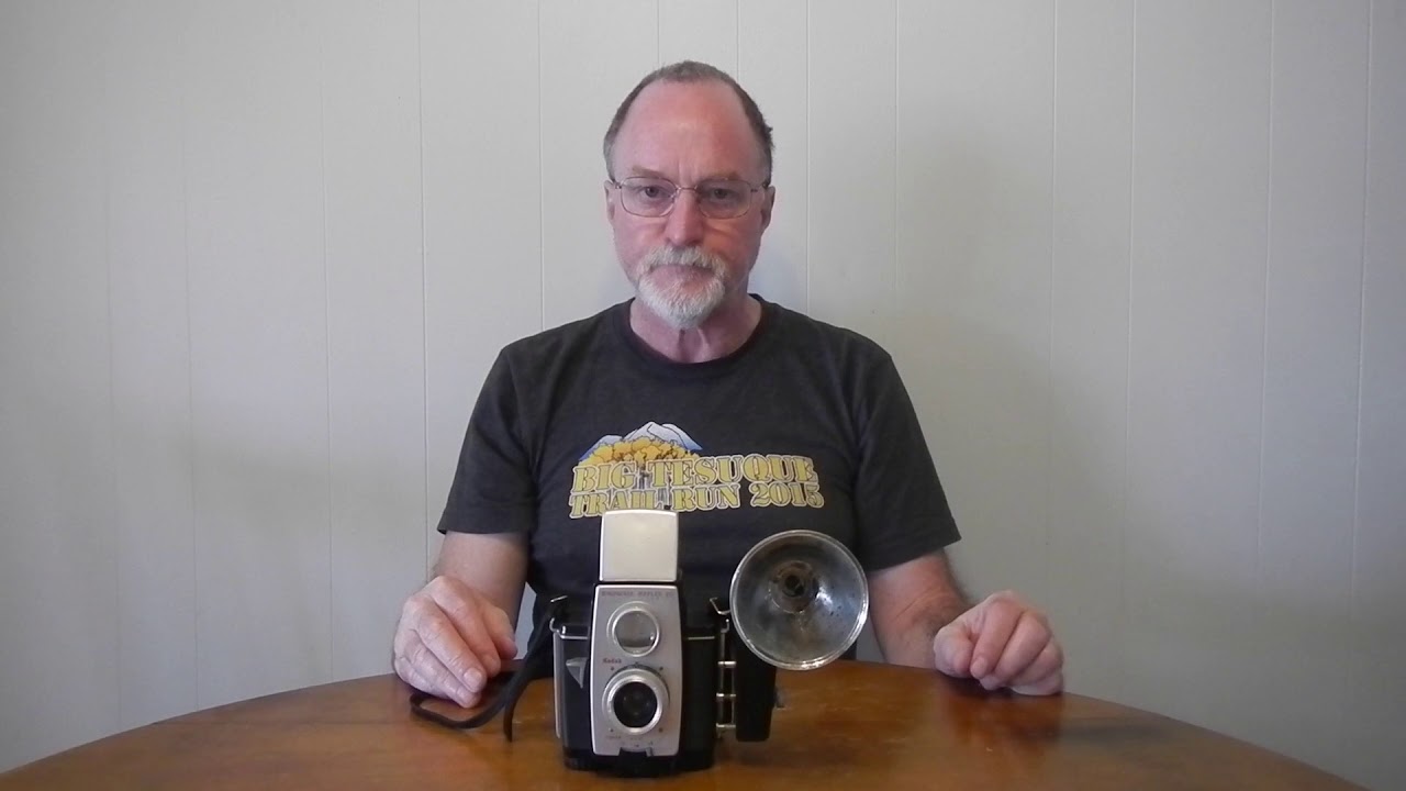 52 Cameras: #193 – Kodak Brownie Reflex 20 - YouTube