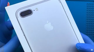 THE CAR DOOR IS Jammed! Will iPhone 7 Plus Work?