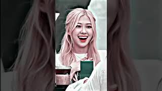 Rosé Cute Movements