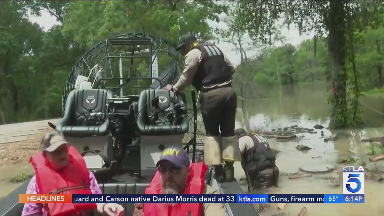 Hundreds rescued from flooding in Texas as waters continue rising - YouTube
