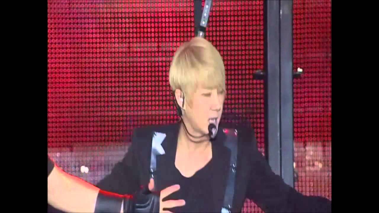 SHINHWA 15th CONCERT--only one