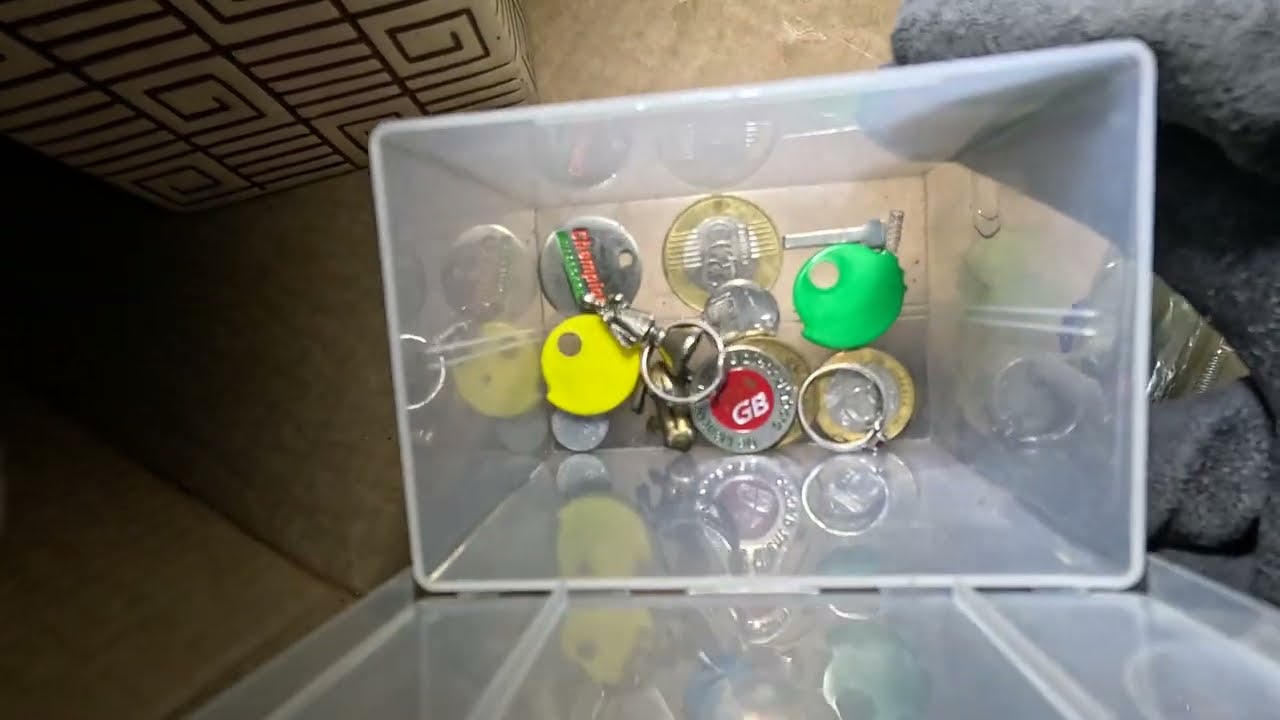 Wyrzucili do śmieci srebrne cuda,monety i sporo skarbów przed Tłustym Czwartkiem!SZOK!Ratujemy!