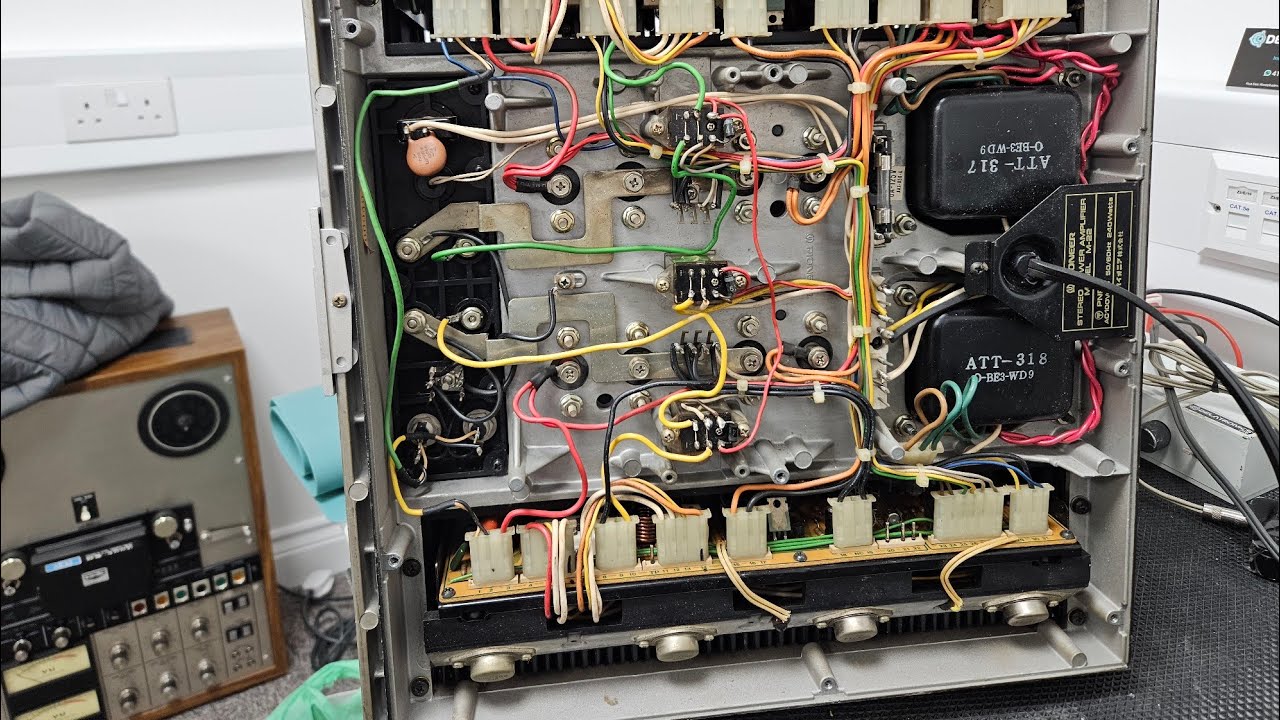 Pioneer M-22 Class A Amplifier Repair Pt3 - YouTube