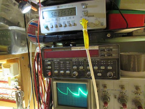 Ramp oscillator (Sawtooth Oscillator) for 30 Hz - 43 KC made with a 555 Chip, demo & schematic