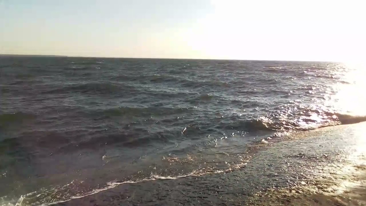 Впр ночь безлунна успокоившиеся после шторма. Обское море Новосибирск шторм. Шторм на Обском море. Море шторм солнце. Фото шторма на Обском море 28 июня 2023.