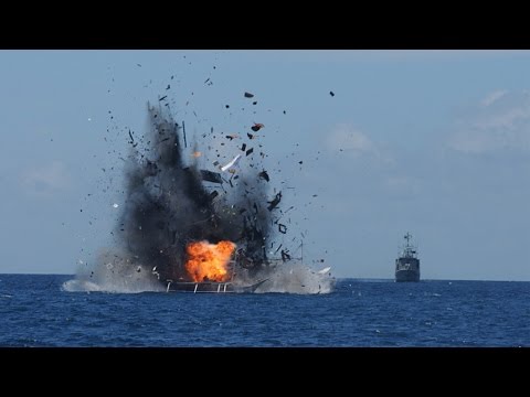 Indonesia "Attacks" China in South China Sea! | China Uncensored