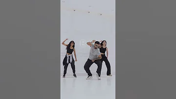 Bom Diggy Is Going Viral 