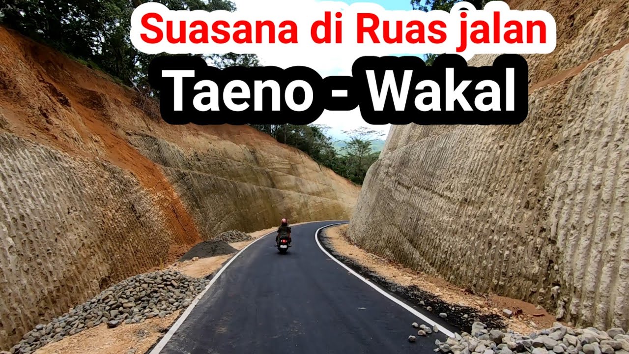 Ambon hari ini. Suasana di Ruas Jalan Taeno sampai di Negeri Wakal. kec. Leihitu