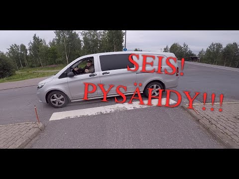 Video: Kiihtyykö maapallon pyöriessä?