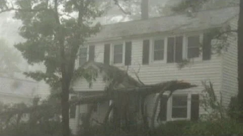 Hurricane Sandy Menaces East Coast: Americans on A...