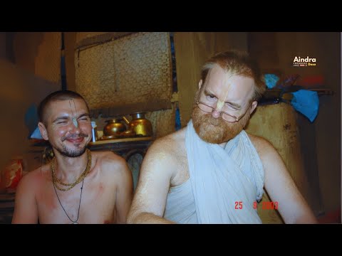 Aindra Prabhu - Deity Dressing Seminar 2 (Enhanced, 2007, Mayapur)