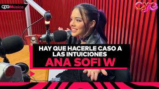 Ana Sofi W en la cabina para cantarnos el estreno de "Manual" | Entrevista con Aura Ramírez!