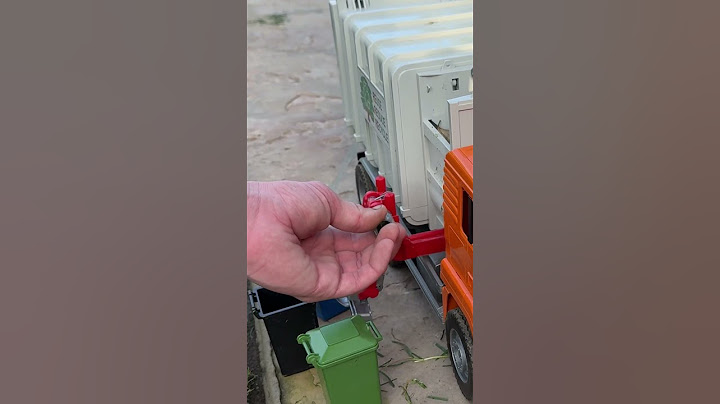 Toy Garbage Truck Dumping Trash #cool #toy #toytruck #shorts #viral