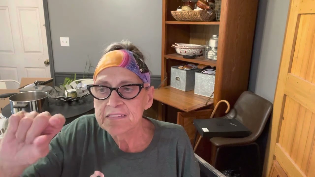 Tips, Tricks And Hacks For The Kitchen That I Use And Love. Give Them A Try!