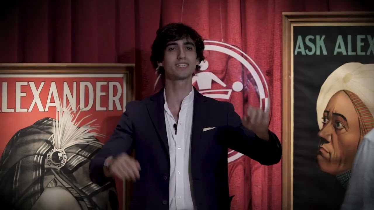 Give Out Deck (G.O.D.)  by Adriano Zanetti Magic Trick