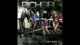 Watch Richgirl Roc video