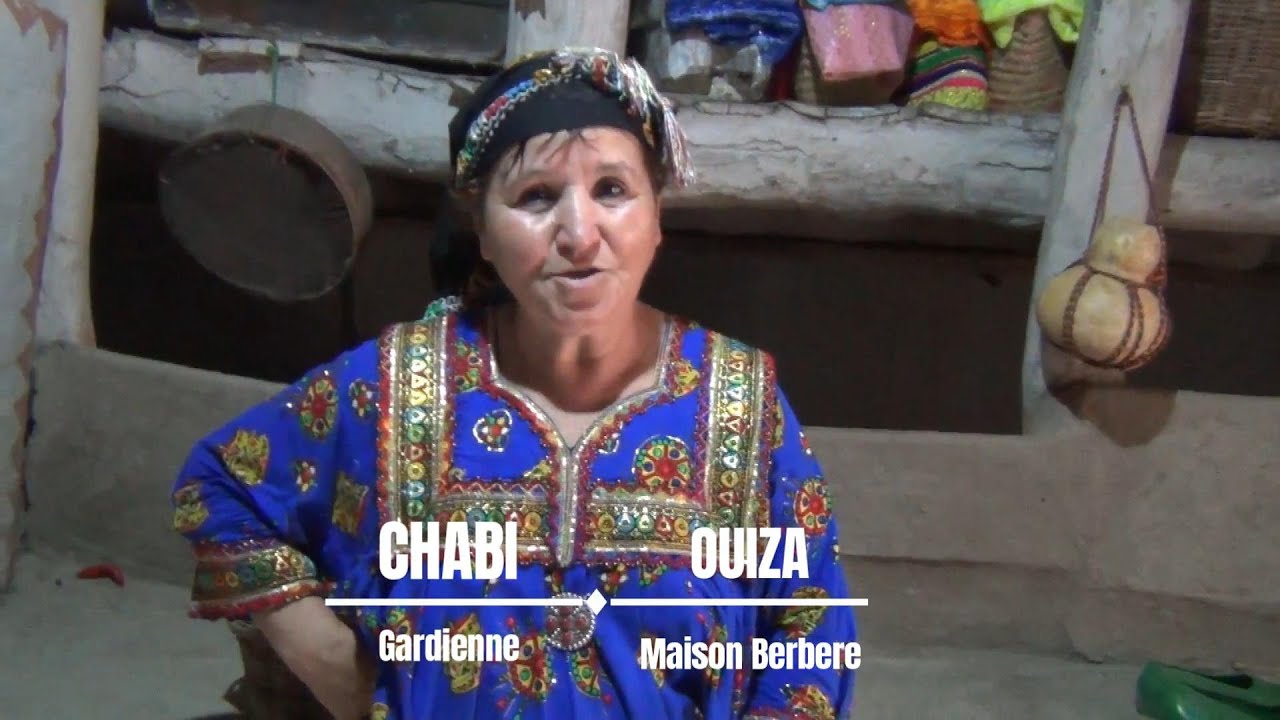 Ouiza CHABI gardienne de la maison berbere TAZEQQA LEQBAYEL au village SAHEL.