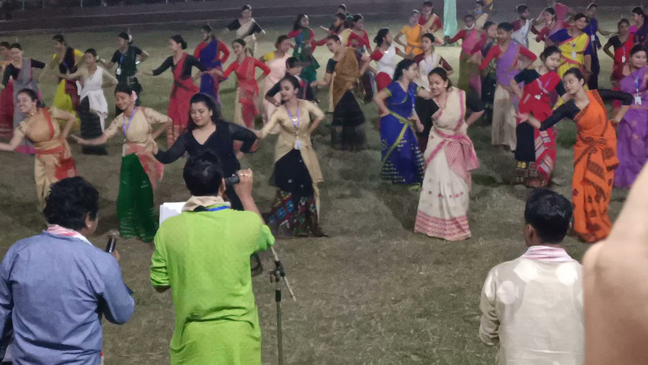 Bihu Samragi Paharee Baruah at Srimanta Sankar dev Kalakshetra as a chief instructor.