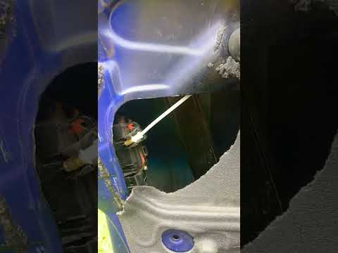 audi a4 b6# открытие двери, если заклинел замок