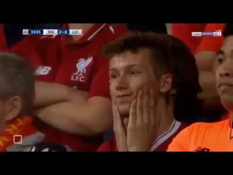 لحظة اصابة محمد صلاح وبكاء هستيرى مباراة ريال مدريد وليفربول 26 5 2018