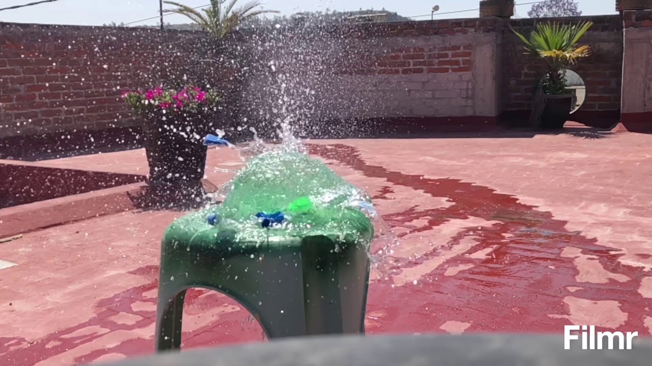 Explotando globo con agua en cámara lenta4K YouTube Explotando globo con agua en cámara lenta4K YouTube