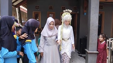 Unik..!! Pengantin di sambut oleh pendekar silat di pernikahan adat sunda Limbangan Garut