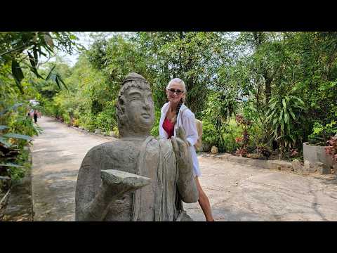 Video thumbnail: Marble Mountain Da Nang Vietnam | Things to See and Do in Da Nang Vietnam