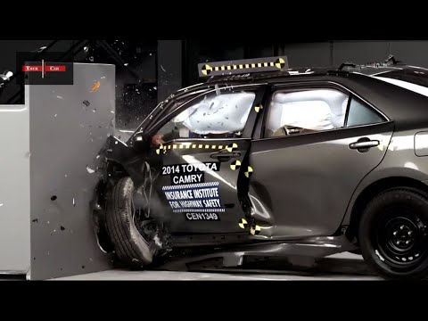 Краш-тест 3-х поколений Toyota Camry