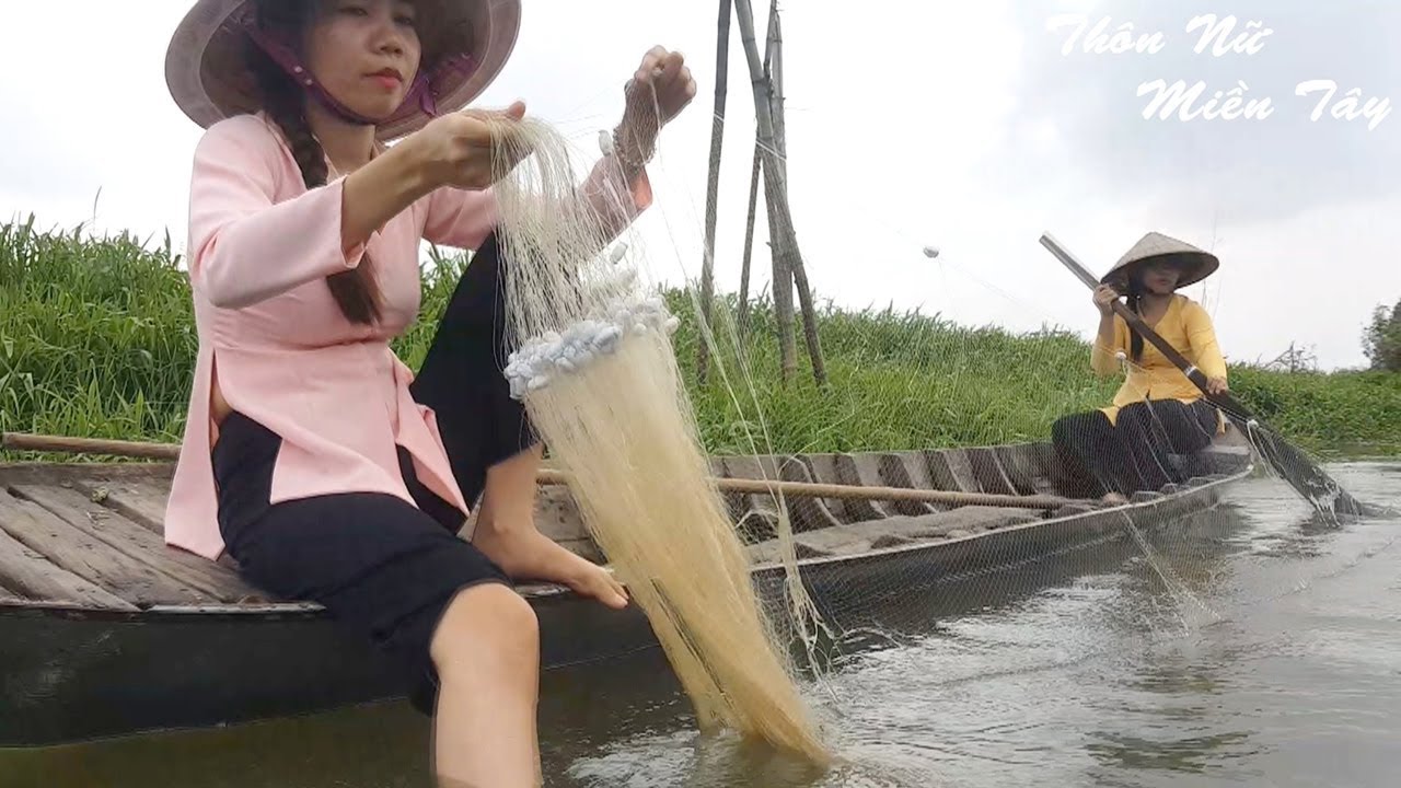 Thôn nữ giăng lưới bắt cá mùa nước nổi Thôn Nữ Miền Tây YouTube