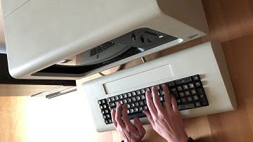 IBM 5251 keyboard and terminal - typing demo
