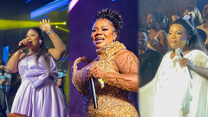 Obaapa Christy,ohemaaMercy Joined Piesie Esther to light up stage at her flora made by graceConcert 