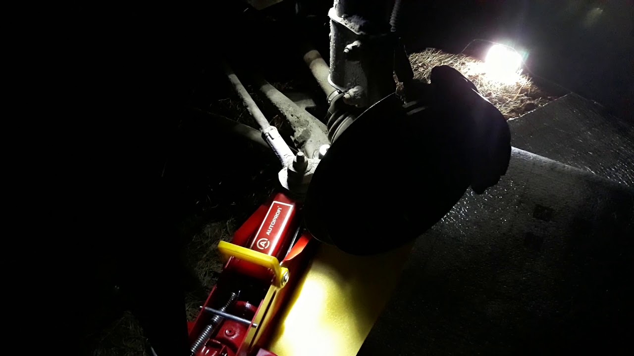 Замена стоек стабилизатора на Renault Symbol - YouTube