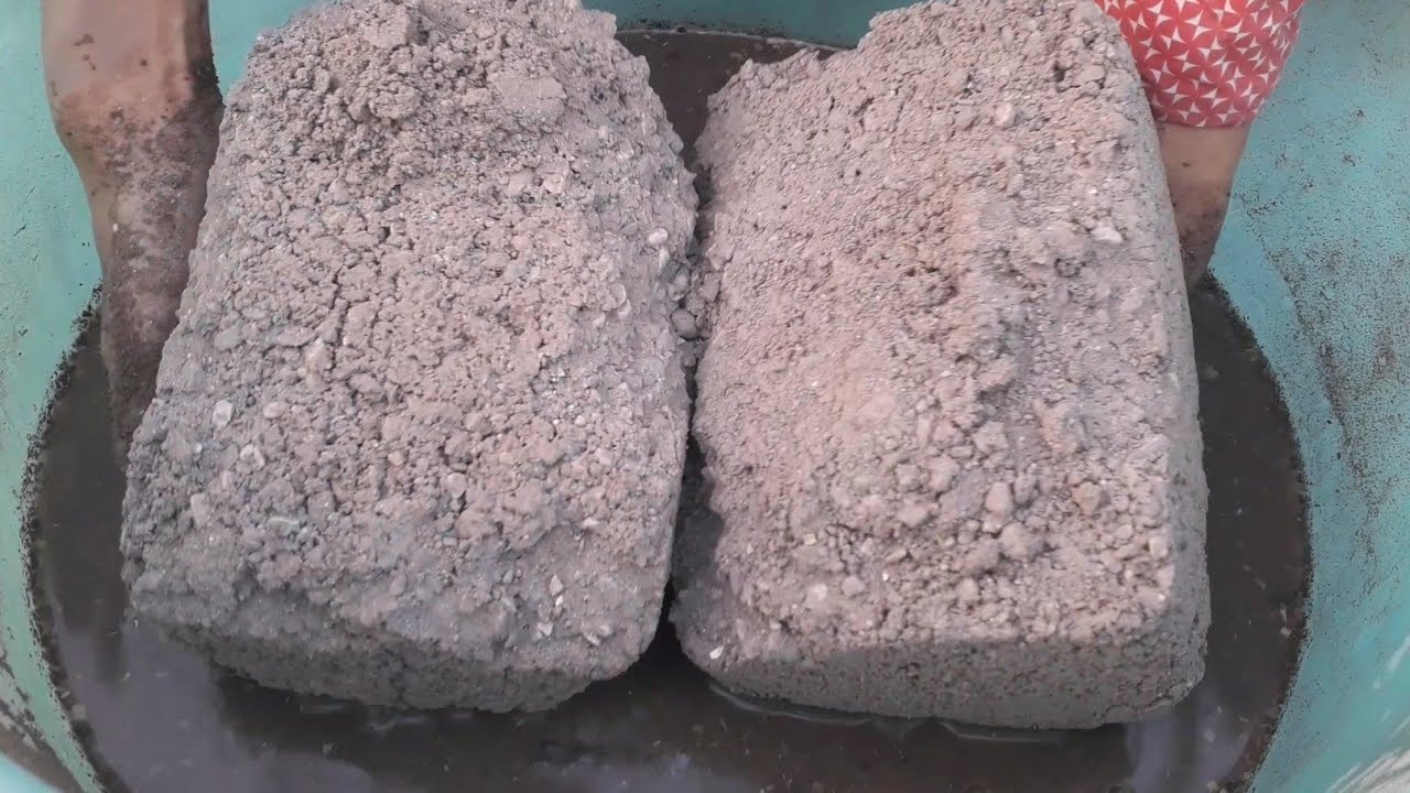 Gritty concrete sooo soft shapes crumbling dry  on floor+water Soo soft Crumbling asmr video💤💦🤤💦