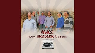 Video thumbnail of "Klapa Brodarica - Nikoga Nisam Volio Tako"