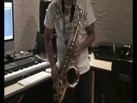 Improviso de Sax Tenor aplicando alguns cromatismo...