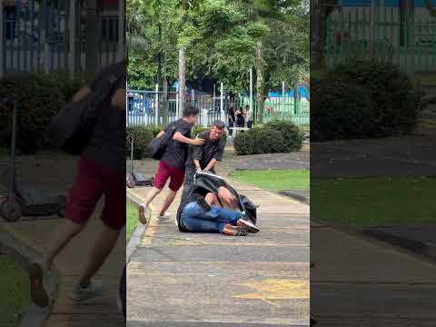 Broma a Pareja 😍🤣 #humor #funny thumbnail