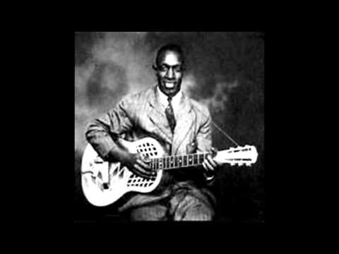 All I Want Is A Spoonful - Papa Charlie Jackson