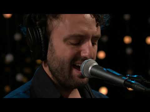 Putar Garden Of Elysian - Local Natives