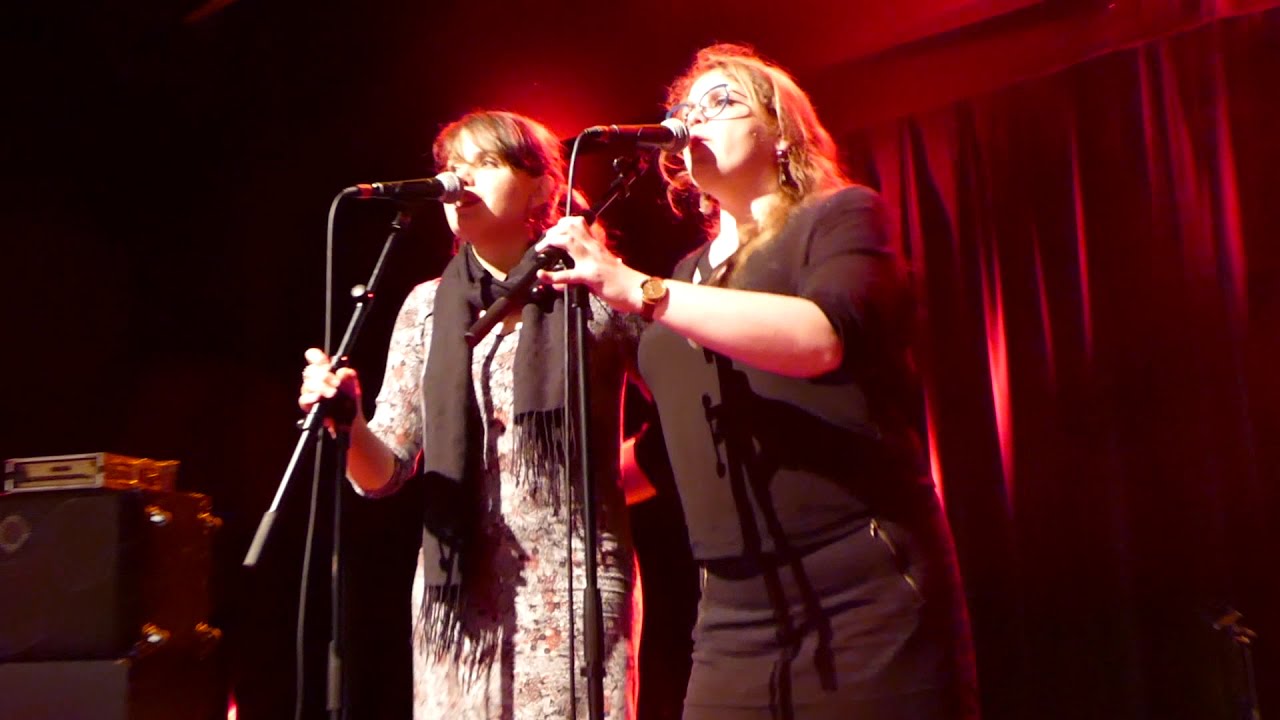 Rond Loudéac (par les soeurs Udo) fest-noz Locoal-Mendon 11/05/2019