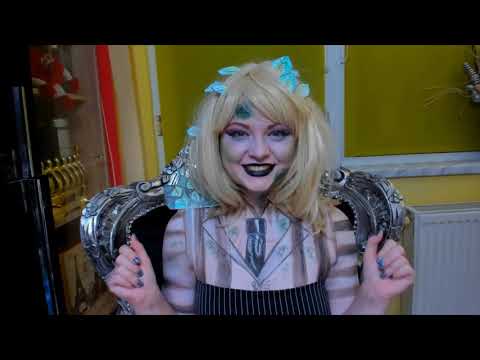 #makeup#bodypaint #cosplaygirl #cosplay #halloween #genderbendcosplay #beetlejuice #tutorial