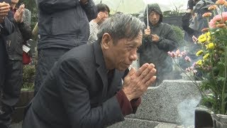 元ベトナム残留日本兵の子が墓参  ６０年以上前に別離の父