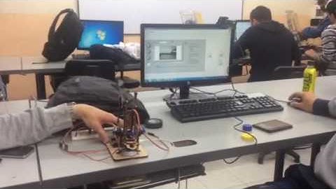 Demostración de Brazo Robótico con Labview Visión y arduino