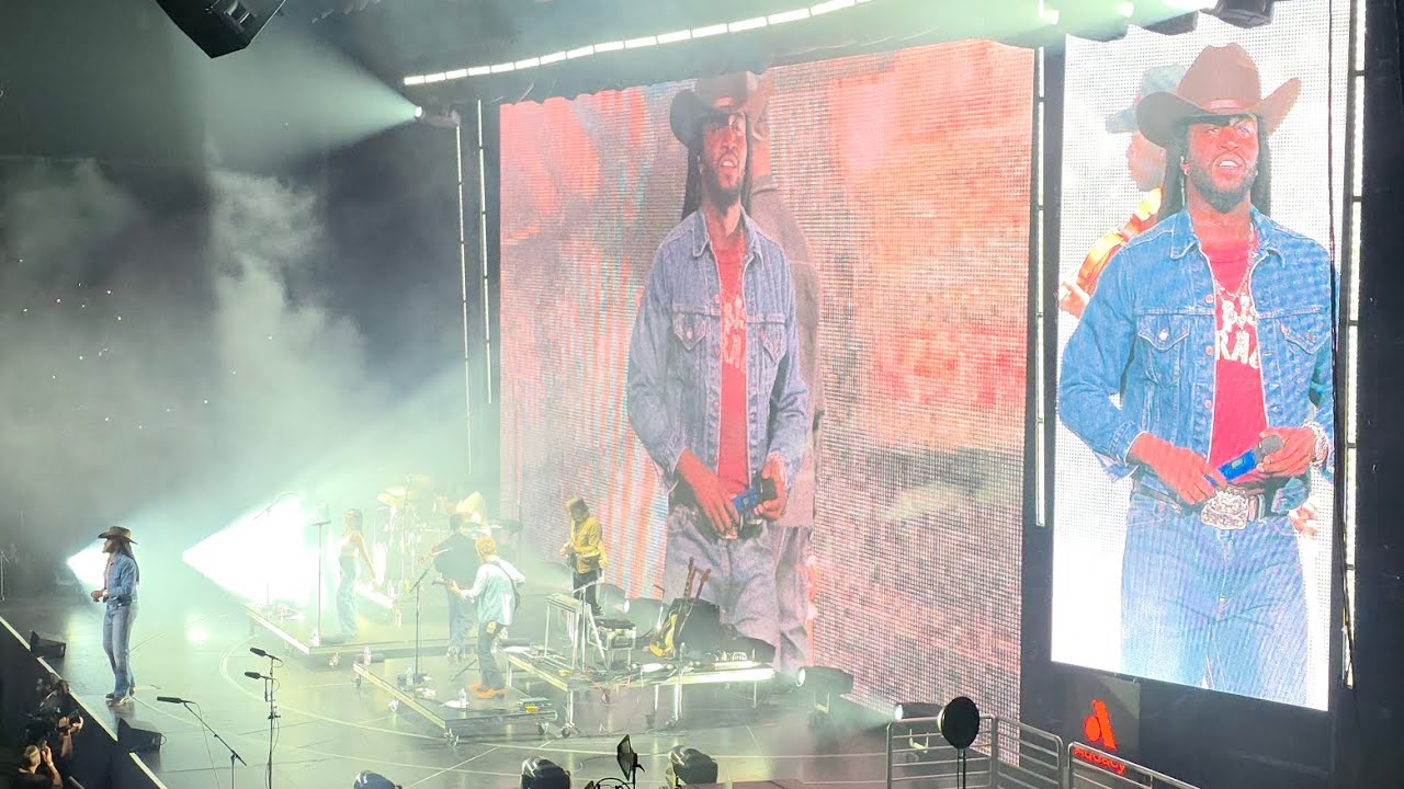 Last of My Kind / Blink Twice - Shaboozey | Audacy We Can Survive Concert Opener 