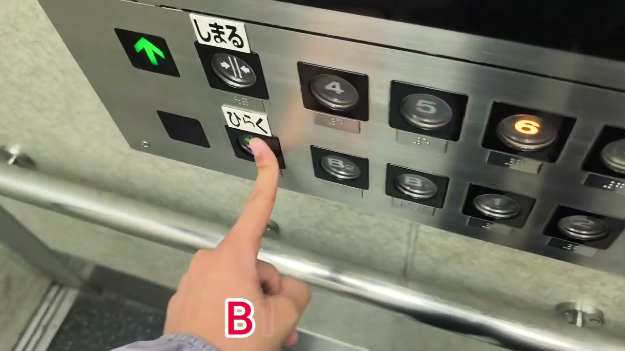 ヤマダ電機LAB1池袋本店エレベーター