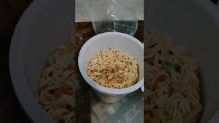 Saudi Arabia la oru naal ,, Morning breakfast Readymade noodles